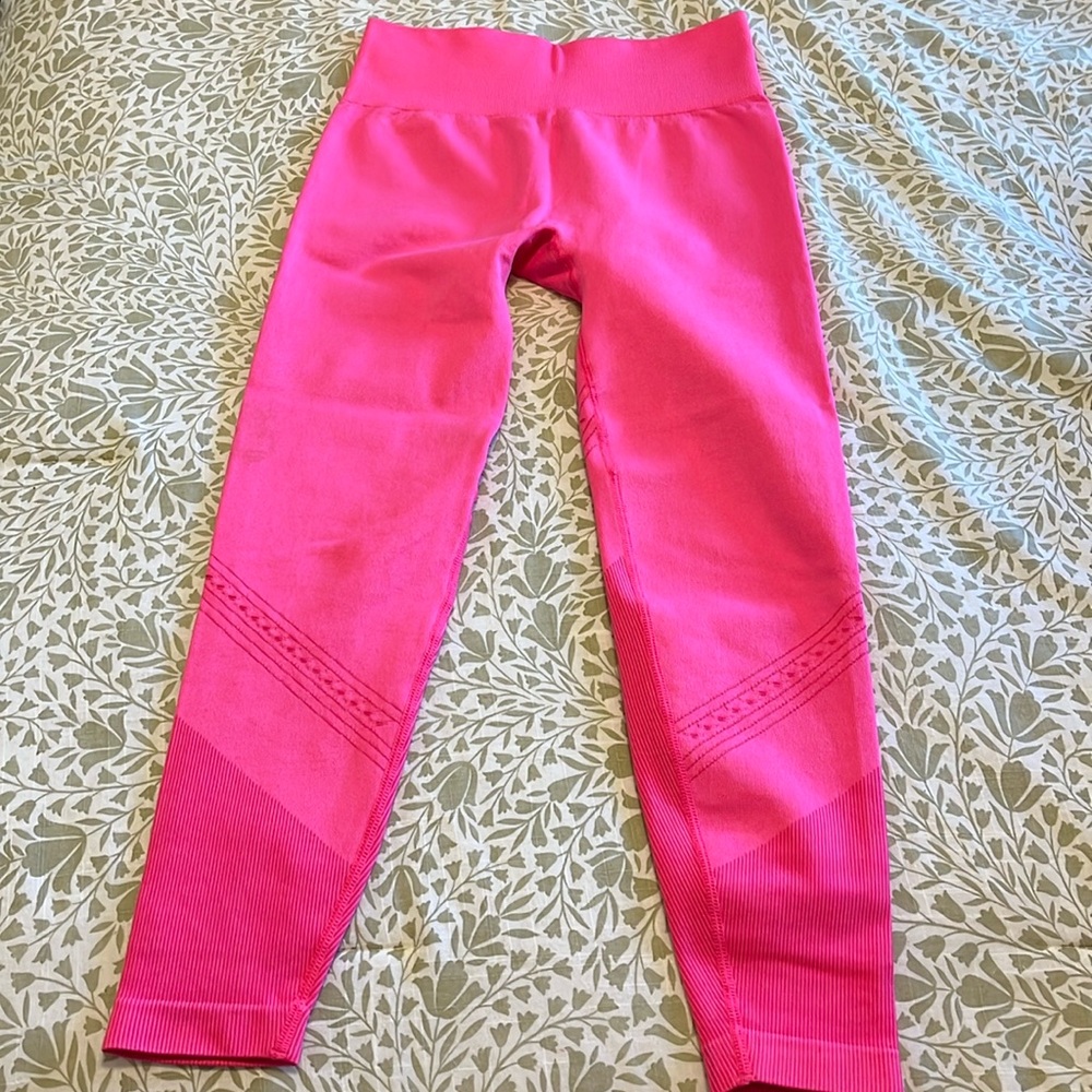 Pink gym leggings